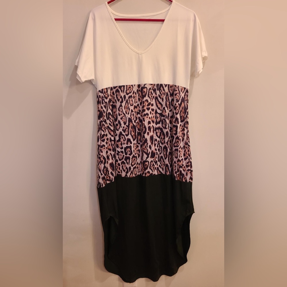 Boutique women’s dress. Size medium.